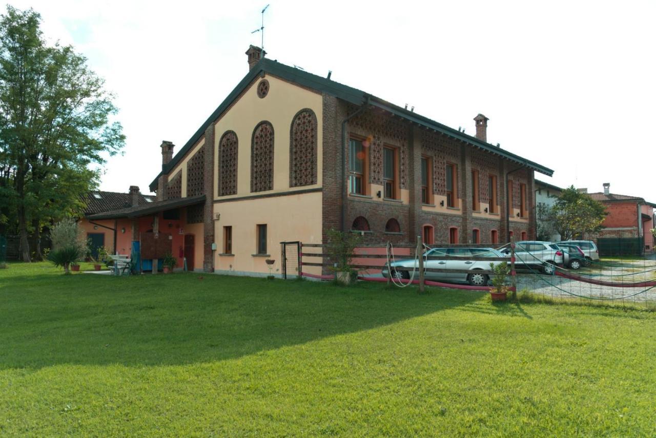 Villa Cascina Amrit Cav Borghetto Lodigiano Esterno foto